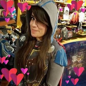 Meet your Posher, Jennifer